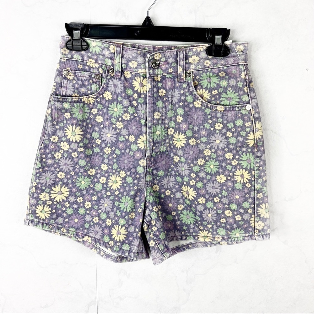 [Zara] Flirty Floral Denim Jean Shorts